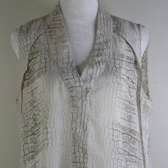 Cynthia Rowley White & Gray Snakeskin Print Sleeveless V-Neck Top Size S (C1277) - Picture 1 of 7